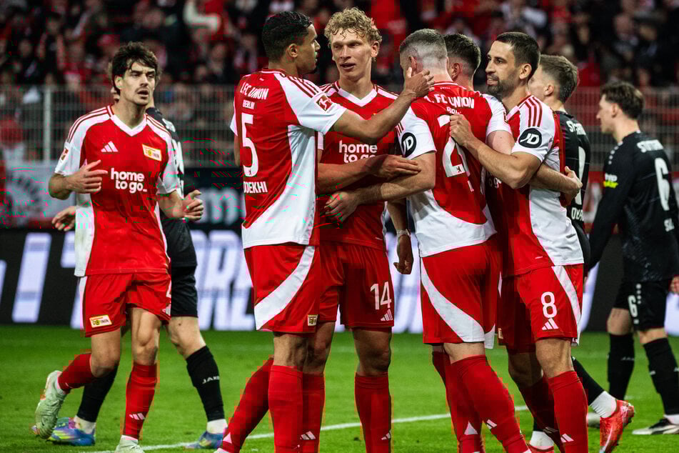 Der letzte Treffer von Andrej Ilic (2.v.r.) liegt schon Monate zurück.