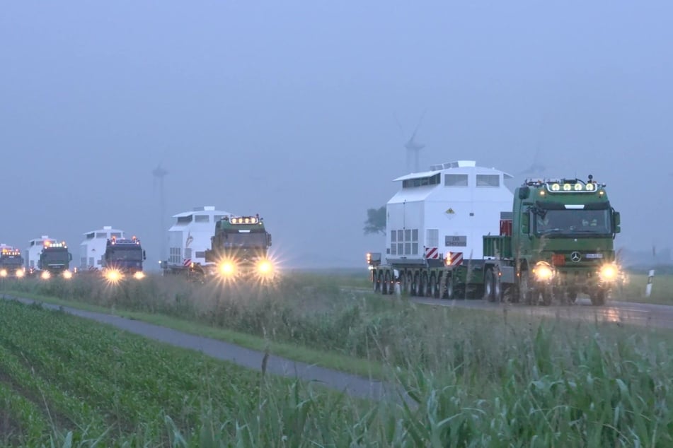 Mit insgesamt sieben Lastwagen wurde der Atommüll ins Zwischenlager nach Borkdorf gebracht.