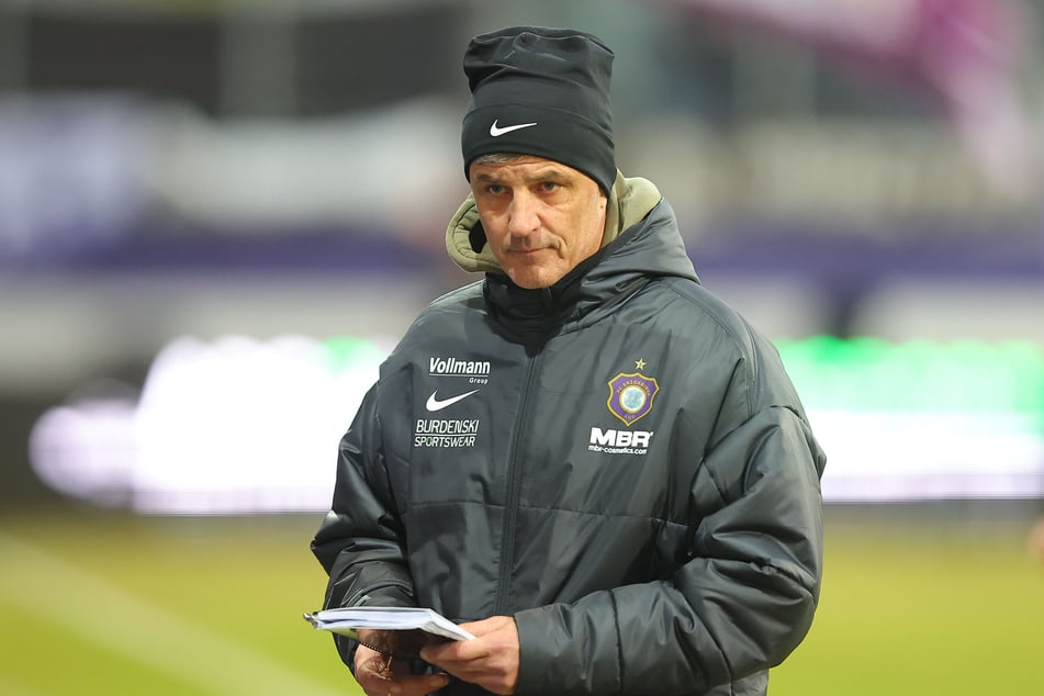 Wie entscheiden die FCE-Gremien über Trainer Jens Härtel (56)?