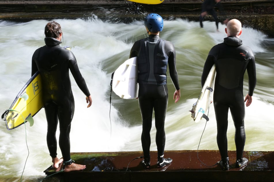 Extreme Auflagenpraxis nach Unfall: Beerdigen die Behörden die über Jahrzehnte gefeierte Eisbachwelle in München?