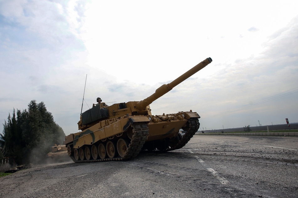 Konkret geht es bei der Lieferung um 14 Kampfpanzer vom Typ Leopard 2A4 (Symbolfoto) und um einen Bergepanzer Büffel.