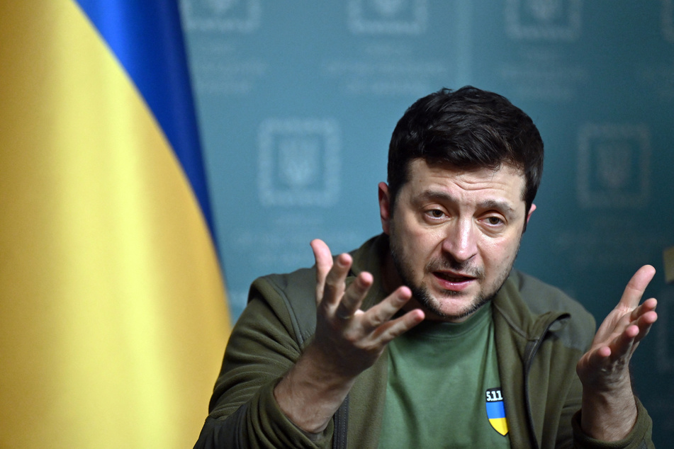 Time Magazine awarded Ukrainian President Volodymyr Zelensky with its prestigious Person of the Year honor.