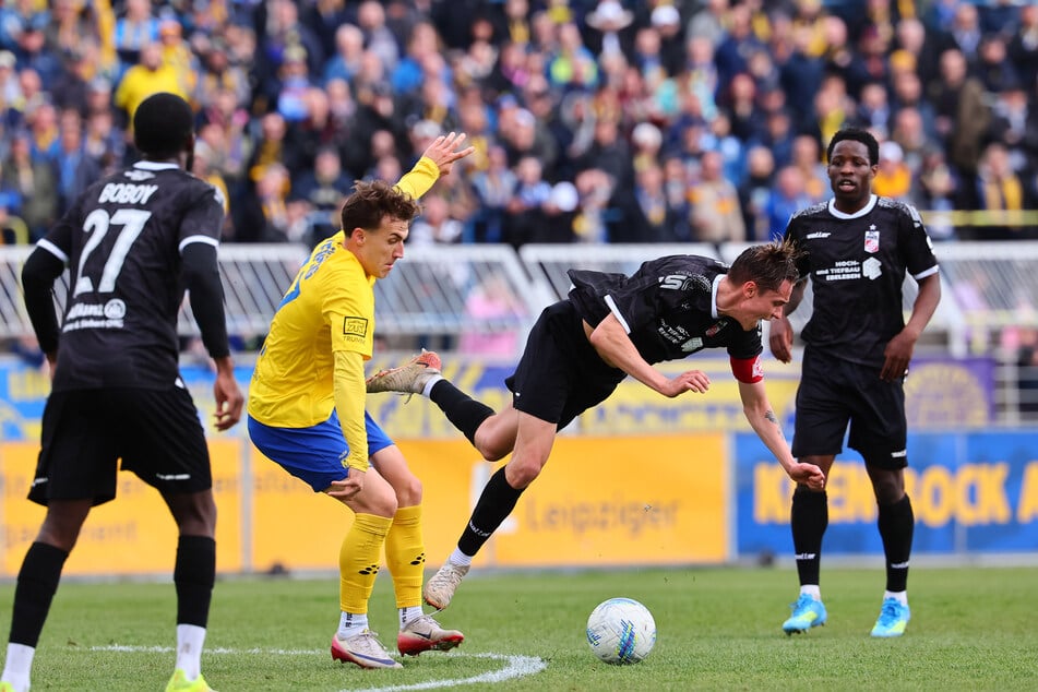 Erfurt war das bessere Team. Lok war oftmals einen Schritt zu spät.