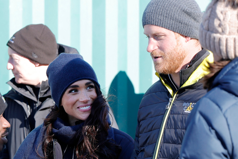 Prince Harry (r.) told London's High Court that he and wife Meghan Markle are in "danger" without security in the UK.