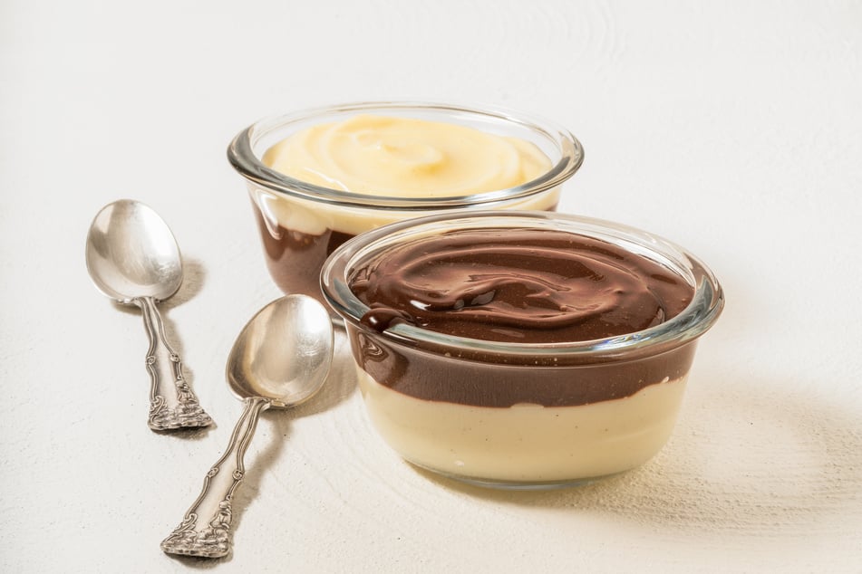Pudding isst man im Normalfall mit einem Löffel. Der neueste TikTok Trend regt allerdings dazu auch, die Nachspeise auch mal mit einer Gabel zu probieren. (Symbolfoto)