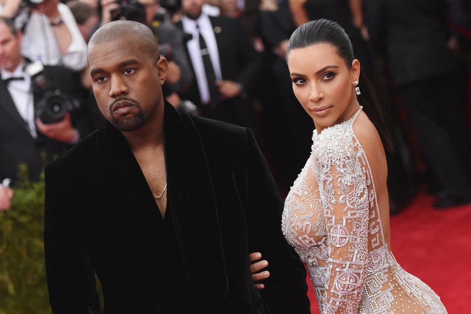 Kim Kardashian (r.) and Kanye West split up in 2021 after seven years of marriage.