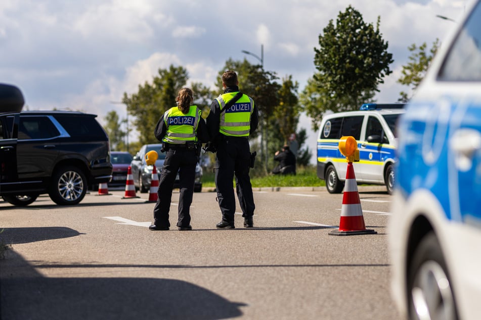 Gegen Schleuserbanden: Polizei übt Verfolgung