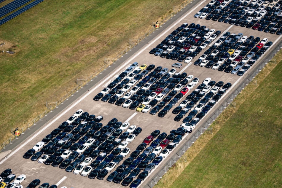 Steuer-Milliarden für die Autoindustrie? Wirtschaftsforscher gegen Prämie