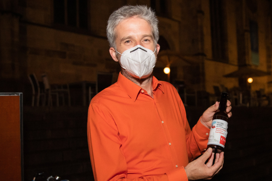Boris Palmer wirbt mit Freibier für die Corona-Warn-App