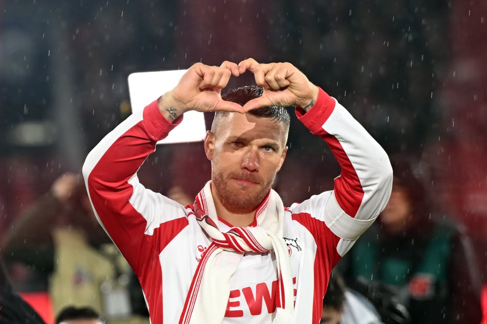 Bei seinem Abschiedsspiel im Kölner RheinEnergie-Stadion im Oktober 2024 verdrückte Lukas Podolski (40) die eine oder andere Träne.