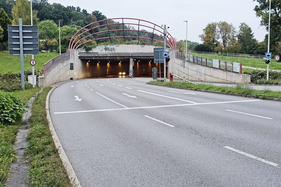 Im Tunnel B93 in Zwickau kann es ab Montag zu Verkehrsbehinderungen kommen.