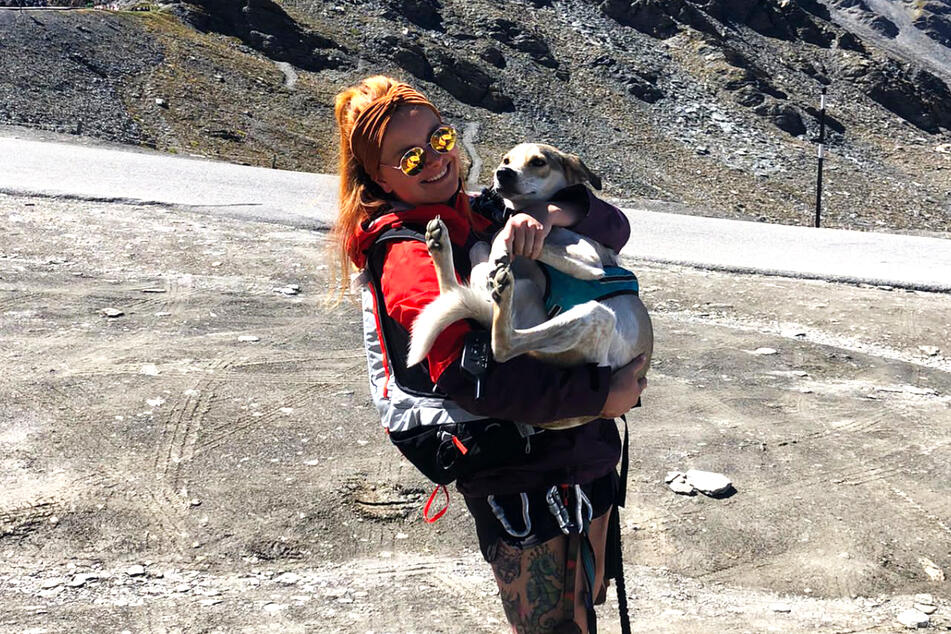 Im Juni erklomm Yumiko mit Sara (35) ihren ersten Berggipfel.