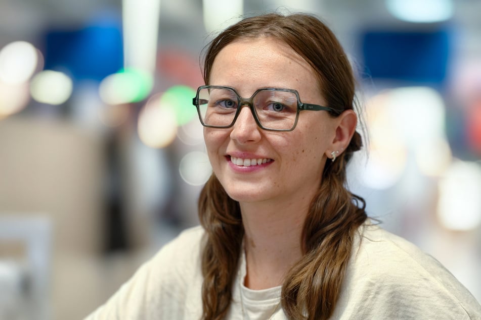 Jasmin Taubert (36) kommt mit den SB-Kassen gut zurecht.