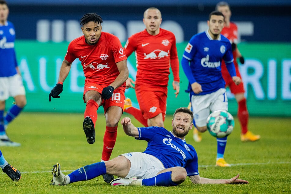 Shkodran Mustafi (28, r.) kam beim 0:3 gegen RB Leipzig zu seinem Bundesliga-Debüt.