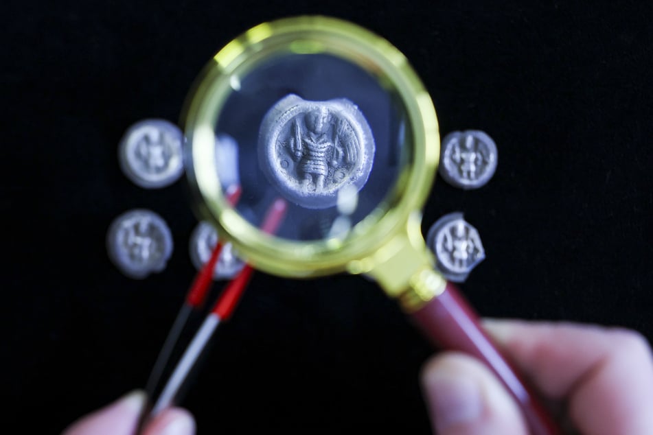 In der Altmark wurden im März 2024 seltene Silbermünzen entdeckt.