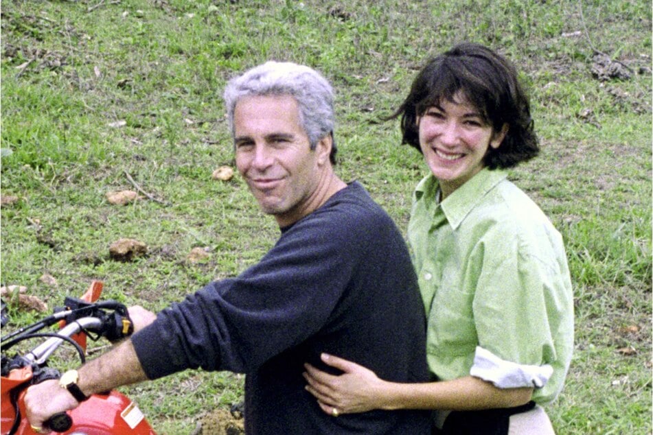 On Tuesday, a House Committee turned down a request from Jeffrey Epstein associate Ghislaine Maxwell (r.) in exchange for a testimony to Congress.
