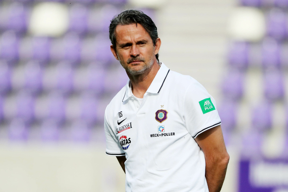 FCE-Coach Dirk Schuster lobt den Kampfgeist seiner Jungs, findet aber auch kritische Worte.