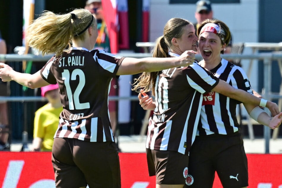 Die Kickerinnen des FC St. Pauli haben am Sonntag den Hamburger Lotto-Pokal gewonnen.