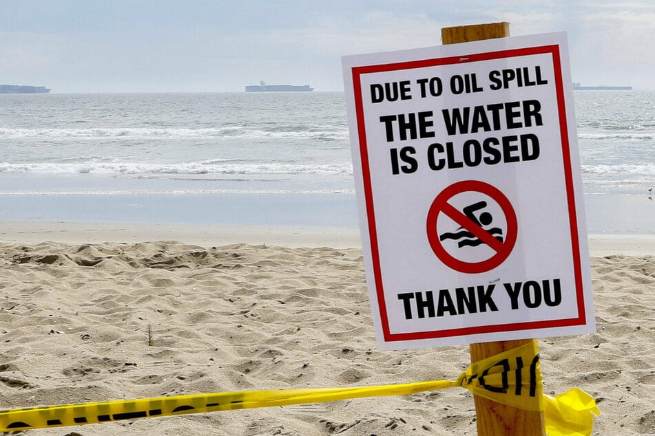 "Barely keeping afloat": Huntington Beach resident files federal lawsuit as oil spill threatens livelihoods