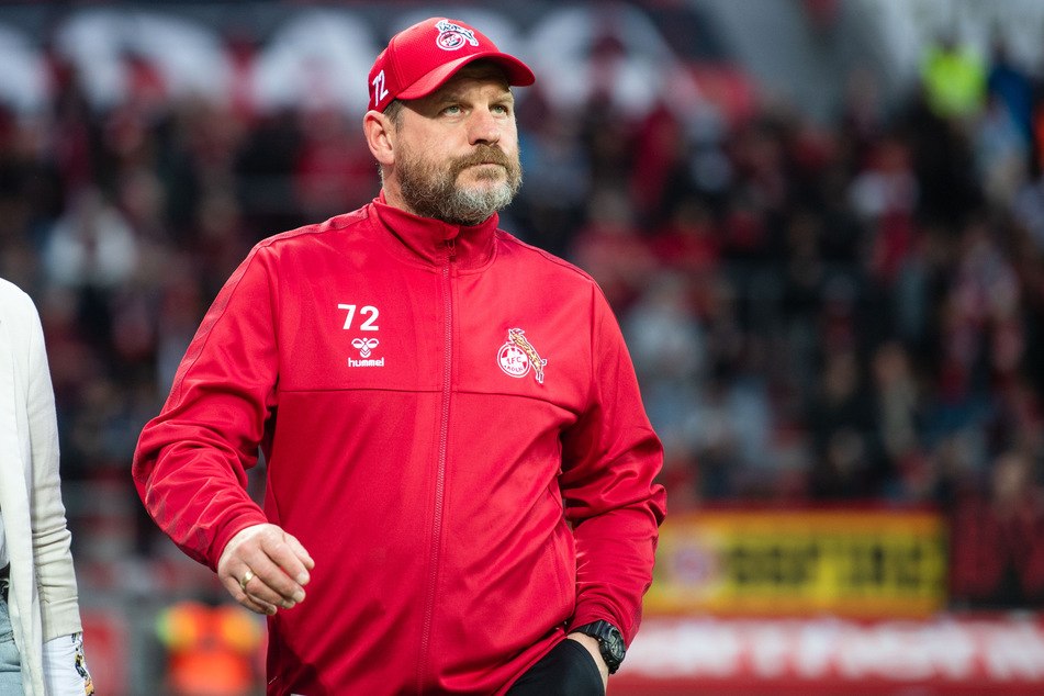 Steffen Baumgart (51) bleibt dem 1. FC Köln ein weiteres Jahr als Trainer erhalten.