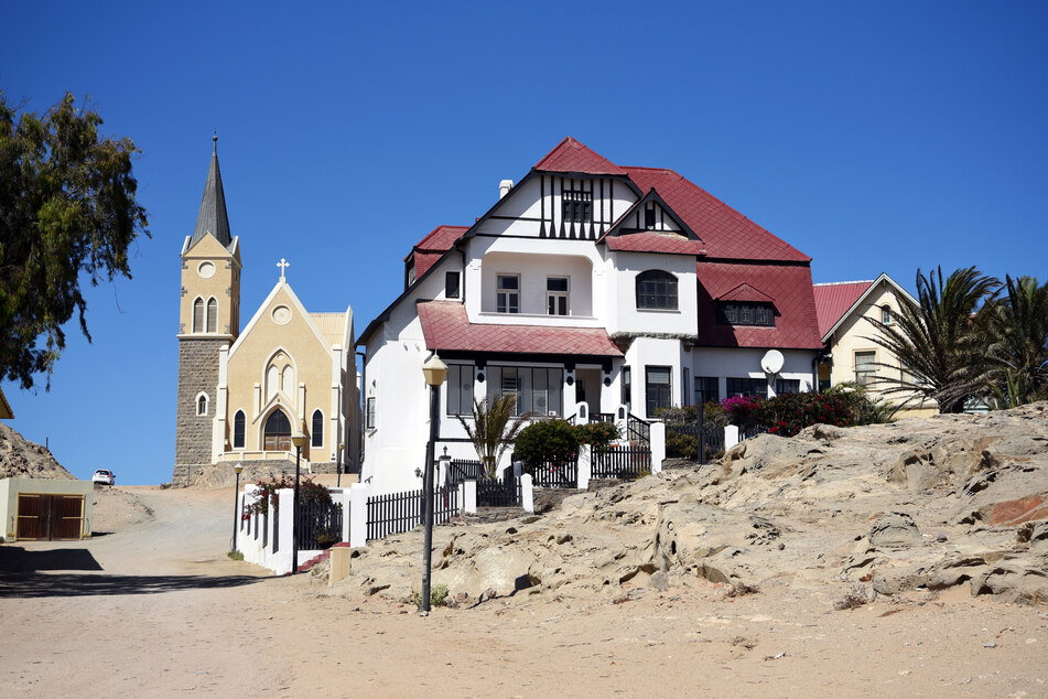 Das afrikanische Lüderitz in Namibia hat bis heute ersichtliche deutsche Wurzeln. (Archivbild)