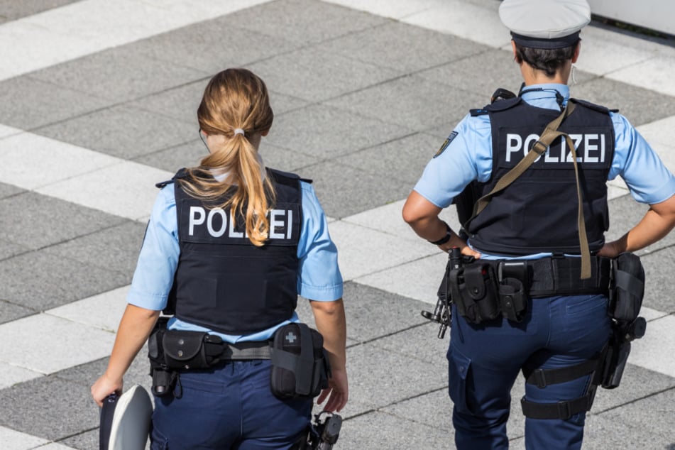 Die Polizei rückte bei dem jungen Mann an, stellte aber fest, dass alles in bester Ordnung ist. (Symbolbild)
