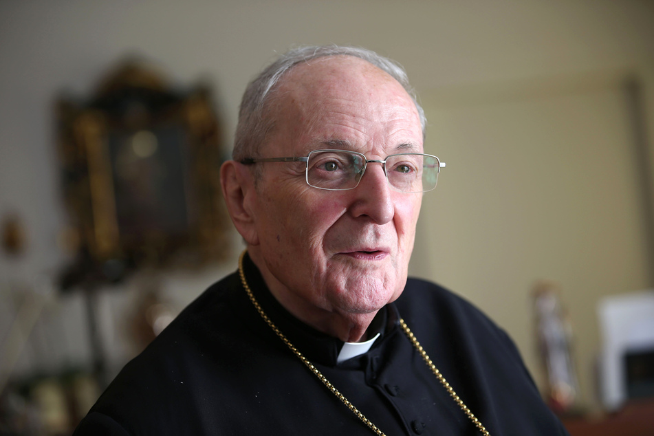 Der verstorbene Erzbischof von Köln, Kardinal Joachim Meisner (†83) hat laut einem Gutachten 24 Pflichtverletzungen begangen.