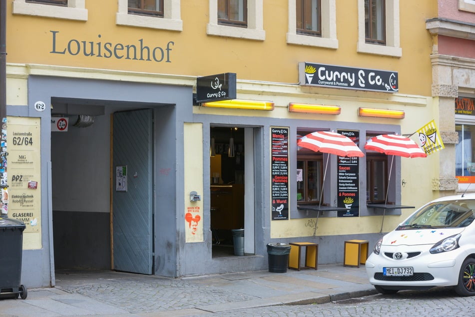 Der Imbiss "Curry &amp; Co" auf der Louisenstraße in der Neustadt.