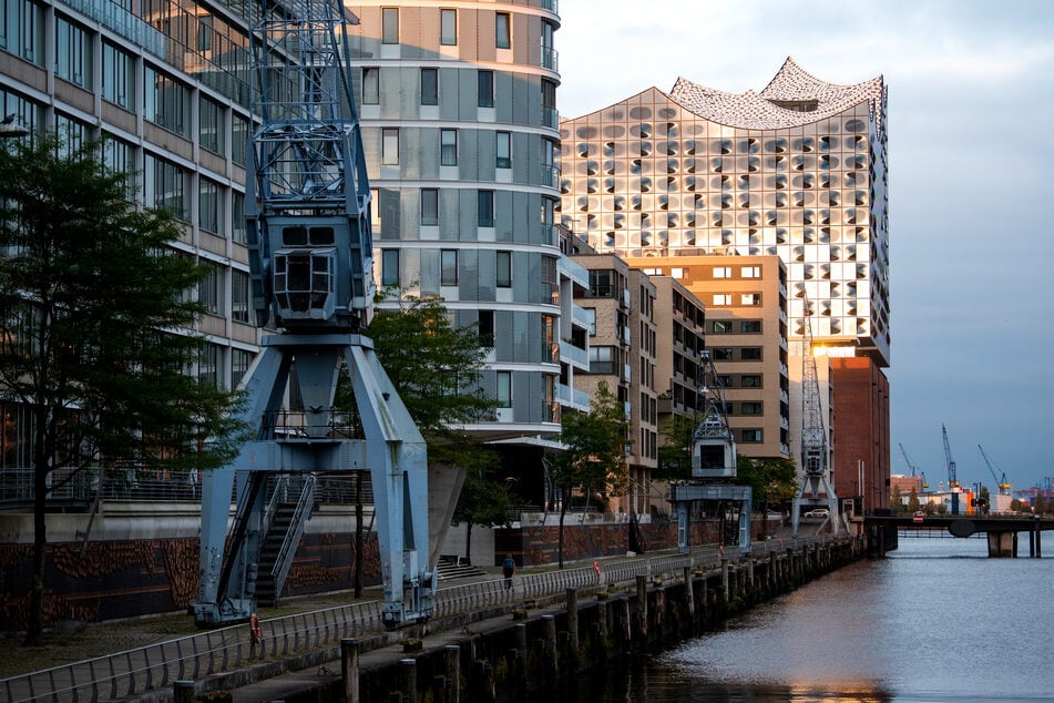 Auch an der Elbphilharmonie wurde ein Countdown angezeigt. (Symbolfoto)