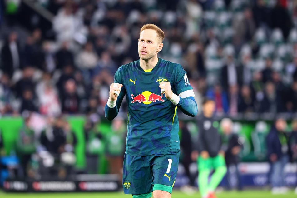 Péter Gulácsi (36) darf gegen den SC Freiburg von Beginn an zwischen den Pfosten stehen.