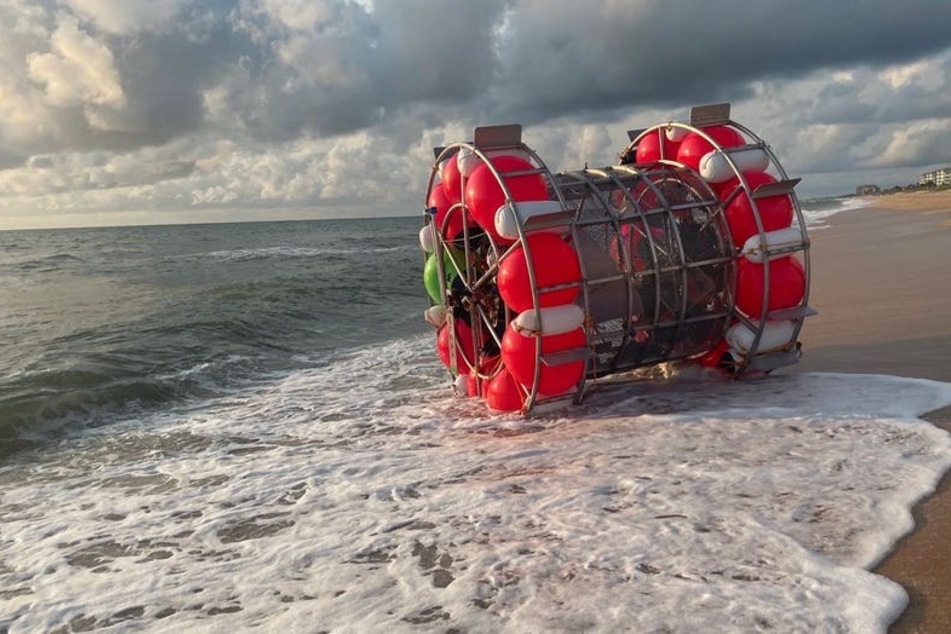 Reza Baluchi's plan was to take the homemade vessel over 1,000 miles from Florida to New York to raise money for charity.