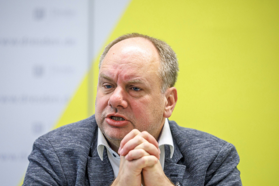 Dresdens Oberbürgermeister Dirk Hilbert (51) zeigte sich betroffen von der Geiselnahme in der Landeshauptstadt.