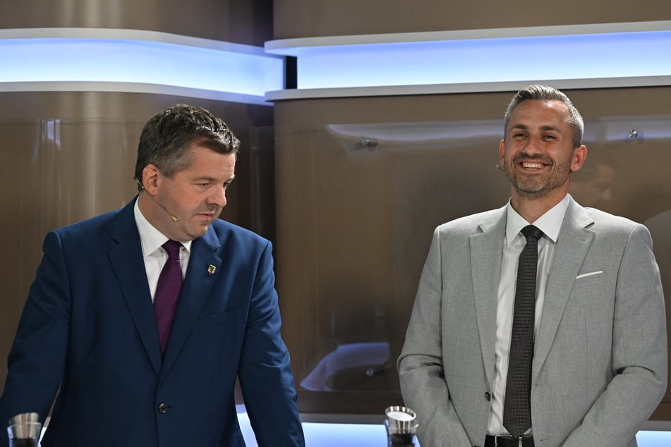 Die Prognosen sehen die AfD unter Kandidat Ulrich Siegmund (35, r.) bei 44,5 Prozent, die CDU unter Kandidat Sven Schulze (47) bei 18,5 Prozent.