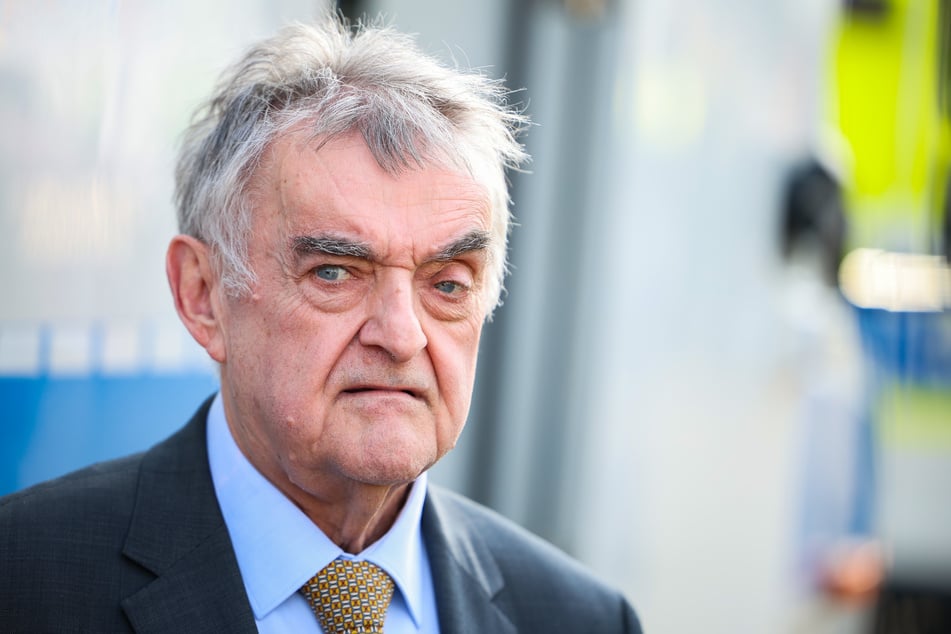 NRW-Innenminister Herbert Reul (73, CDU) hat sich zur Nachfolgeorganisation Generation Deutschland geäußert.