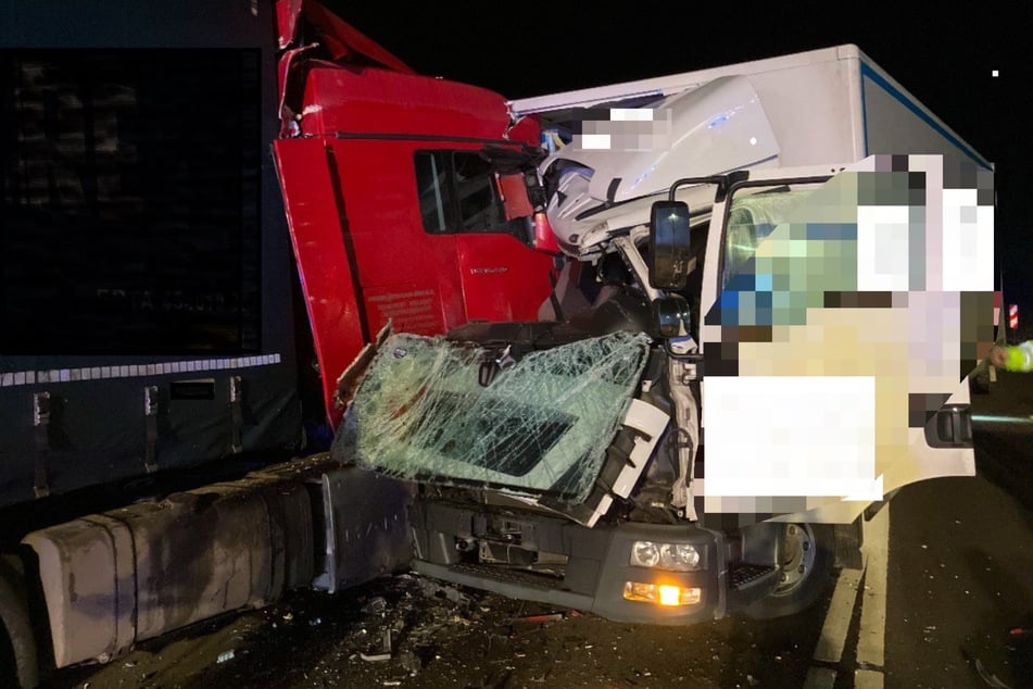 In Wolfsburg waren zwei Lkw frontal zusammengekracht.