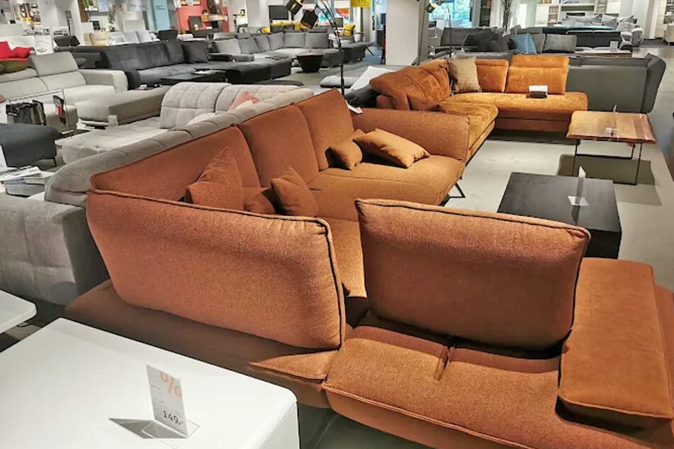 XXXLutz gibt am Sonntag (29.3.) mindestens 35 Prozent Rabatt