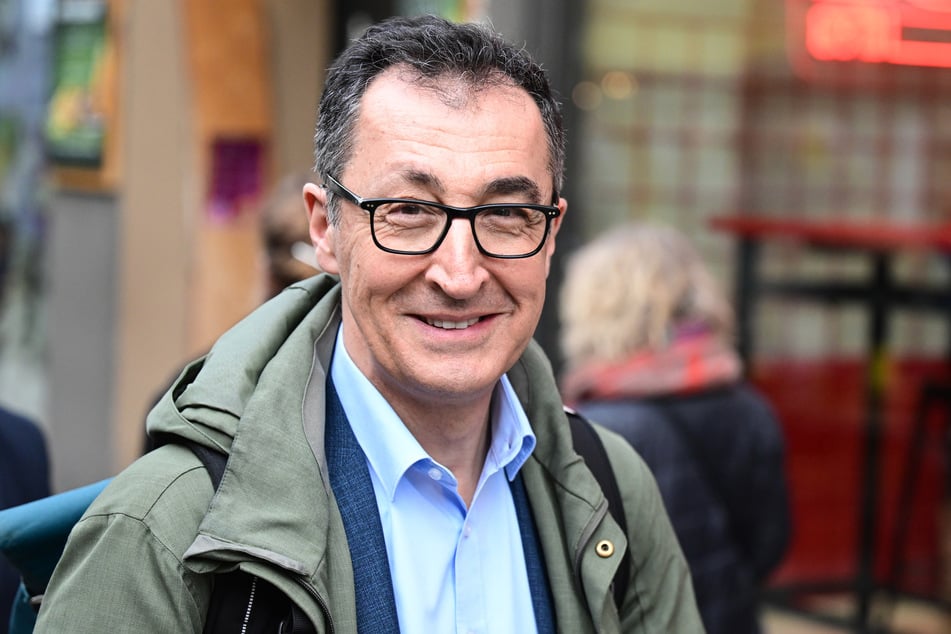Cem Özdemir (60, Grüne) wird bald die Zügel in die Hand nehmen.