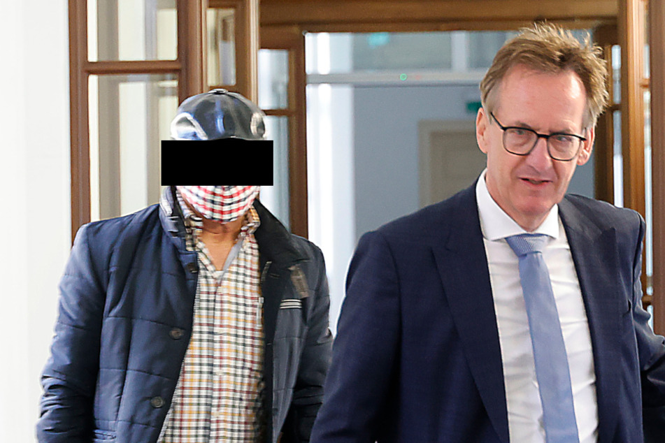 Ashraf S. (62, l.) erschien am heutigen Donnerstag mit seinem Verteidiger Michael Stephan (61) vor dem Chemnitzer Landgericht.