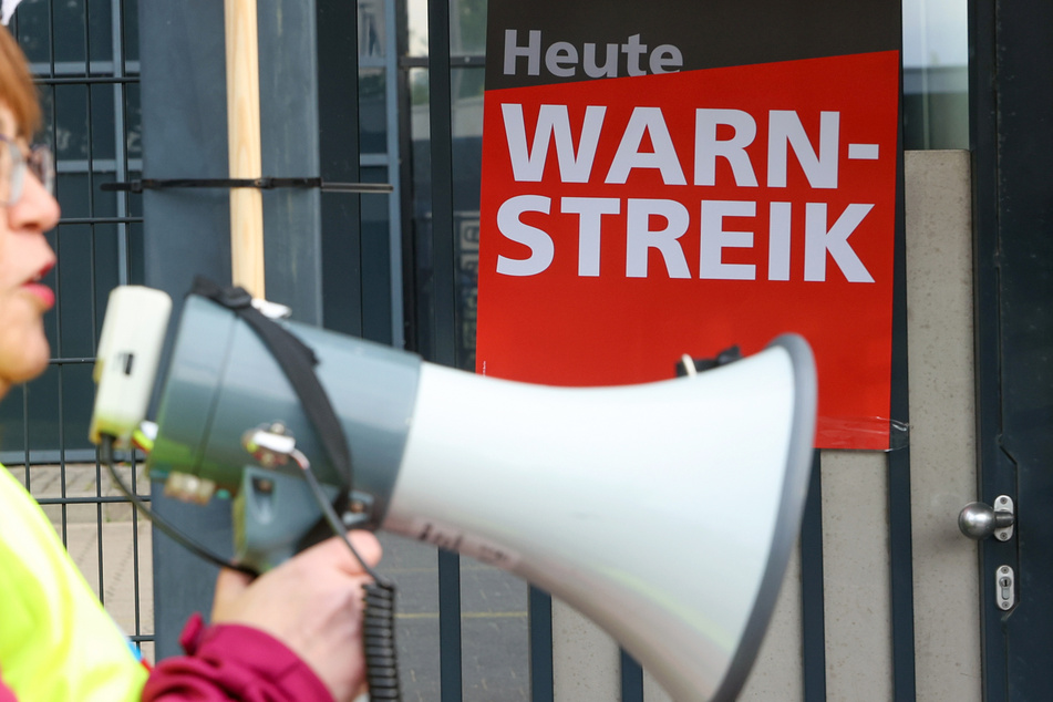 Am Freitag und Samstag streikt der Einzel- und Versandhandel in Sachsen-Anhalt. (Symbolbild)