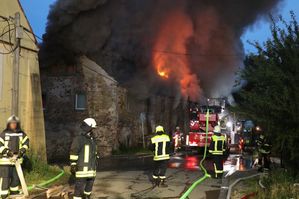 In Reinsberg an der Nordstraße ist am Donnerstagabend in einem Stall ein Feuer ausgebrochen.