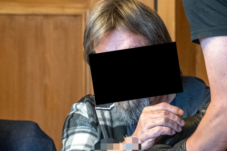 Skatbruder brutal attackiert: Messerstecher bekommt lange Gefängnisstrafe