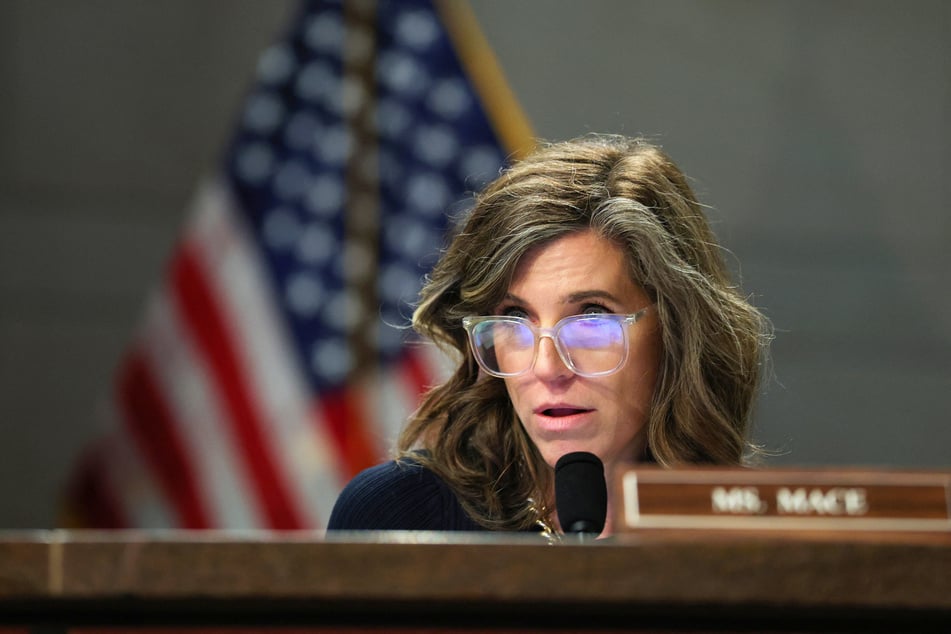 In a recent social media post, Nancy Mace (picture) defended Senator Rand Paul for confronting Markwayne Mullin over past comments he made during a recent hearing.