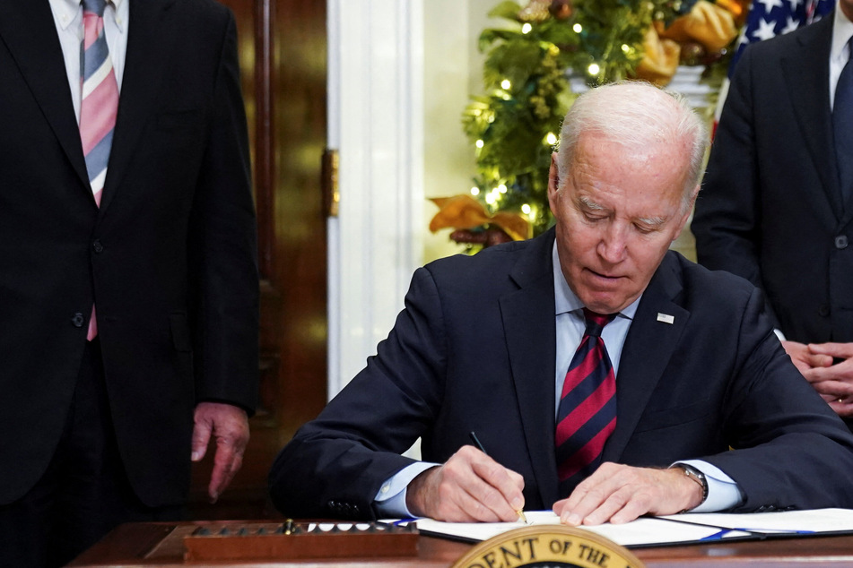 Rail worker unions slam both parties after Biden signs bill without paid sick days