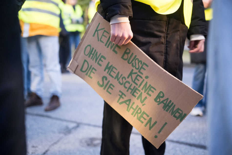 Den Streikaufruf der Gewerkschaften bezeichnete die BVG als "völlig unverhältnismäßig". (Archivbild)