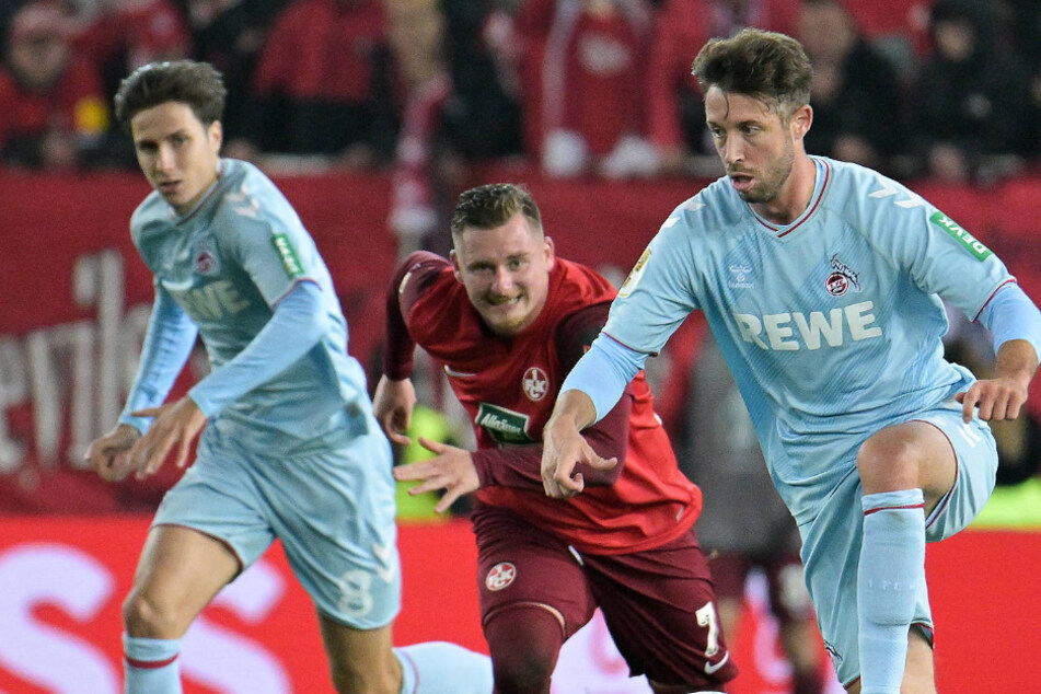 Mark Uth (r.) darf nach Monaten der Verletzungssorgen gegen den FC Augsburg am Samstag von Beginn an ran.