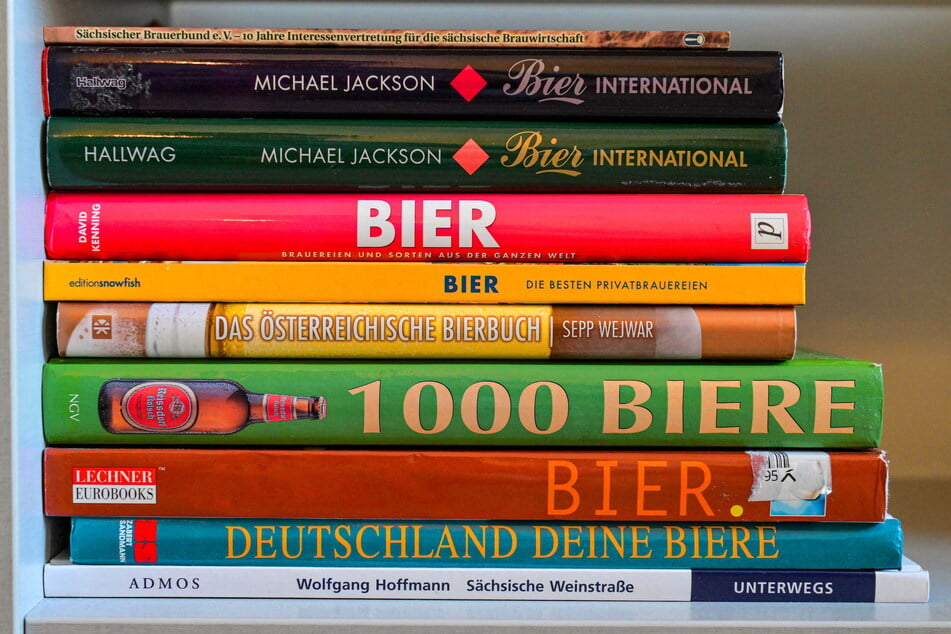 Die ganze Einrichtung im Hotel ist im Bier-Style. Auch zahlreiche Bücher rund um das Thema findet man im Zimmer.