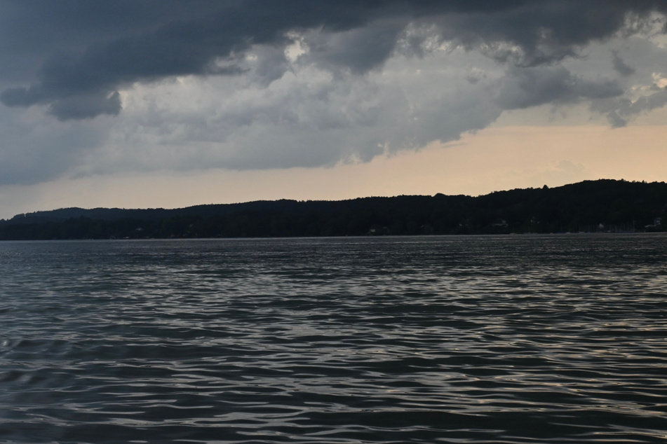 Seniorin stirbt im Starnberger See: Badegäste entdecken leblose Frau im Wasser