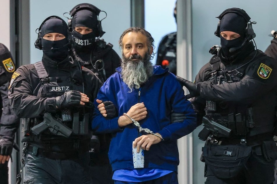 Taleb A. (51) wurde am 20. Dezember letzten Jahres direkt nach seinem Anschlag auf den Magdeburger Weihnachtsmarkt festgenommen.