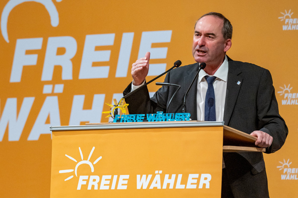 Deutliche Worte in Straubing: Freie-Wähler-Chef Hubert Aiwanger (51) hat unter anderem an der Bundesregierung deutliche Kritik geübt.