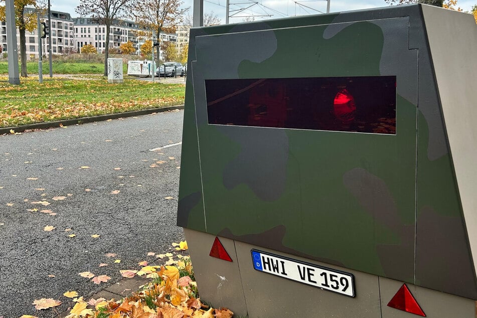Von Lockwitz an die Flutrinne. Der Enforcement Trailer hat ganz schön Kilometer zurückgelegt.